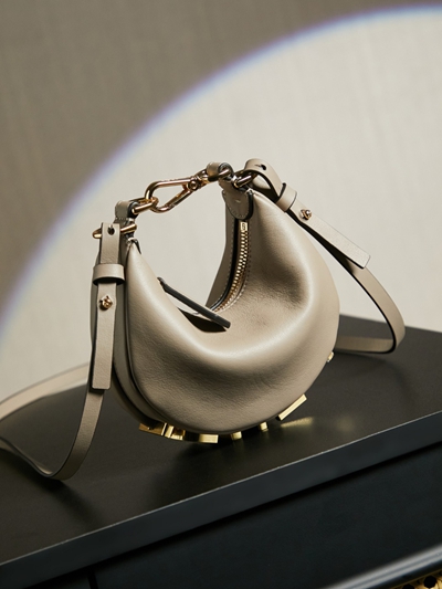 フェンディバッグ素材ディテール